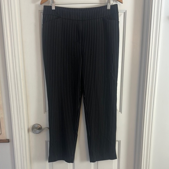 Chicos black pant white pinstripe size 8 - Picture 1 of 4